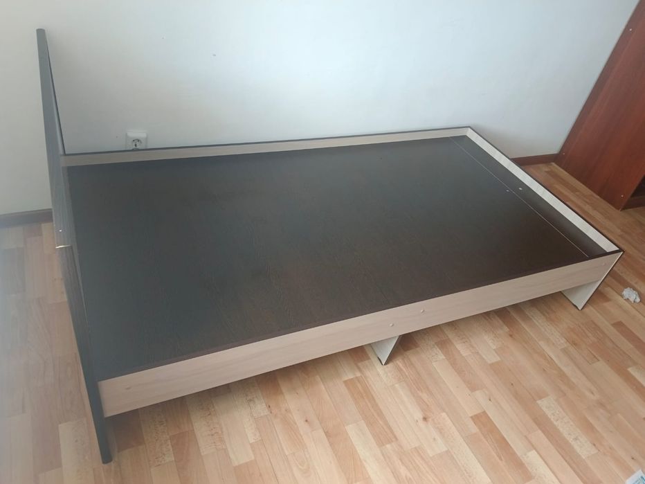 Продам кровать одно спальное