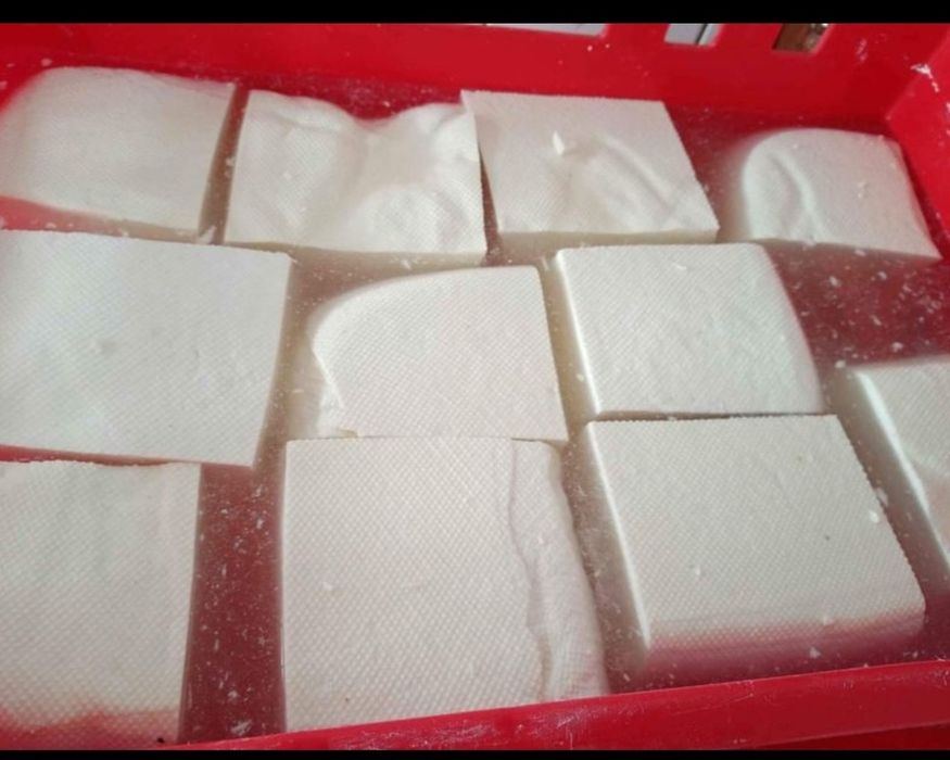 Telemea branza veche si proaspata