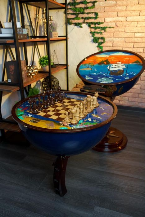 Глобус бар, шахматы