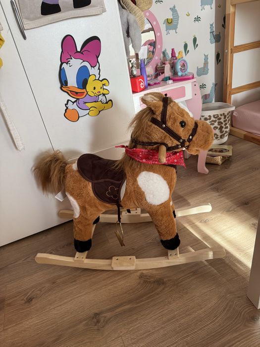 Дървено конче люлка