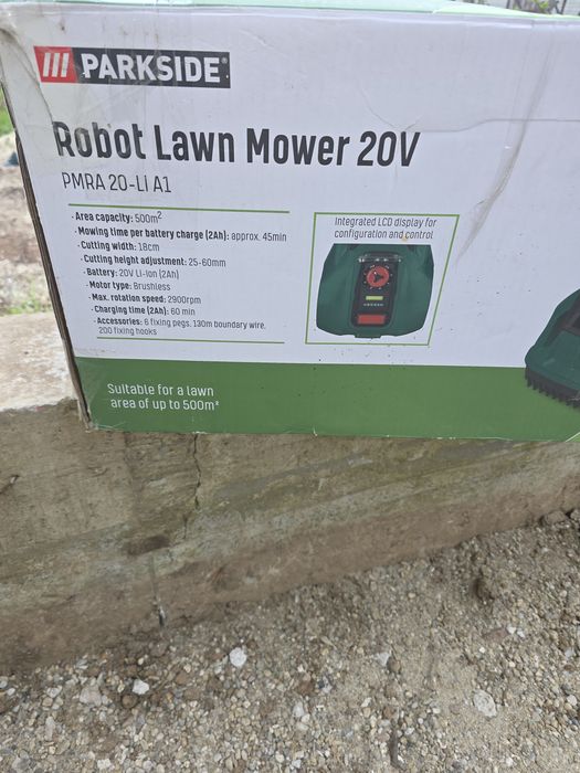 robot tuns iarba Parkside