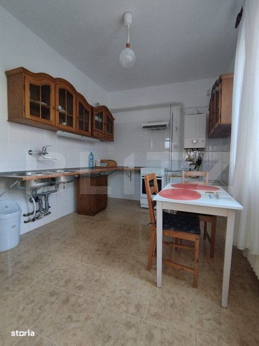 Apartament 2 camere, antreu spatios, 3 terase- una inchisa, garaj, zon