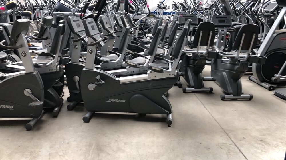 Aparate Life fitness cardio