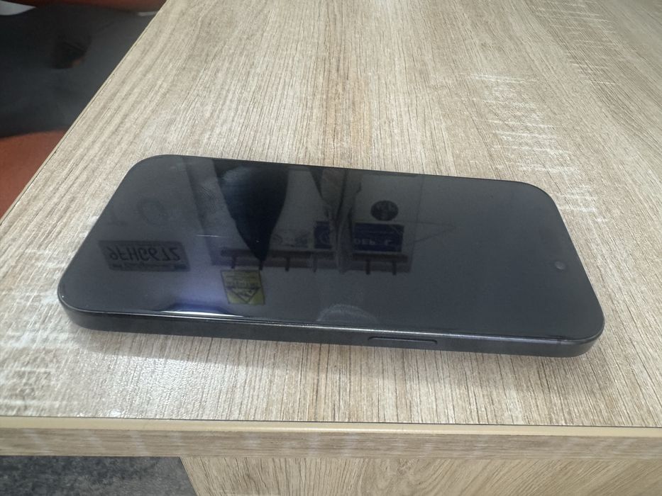 Iphone 15 pro albastru