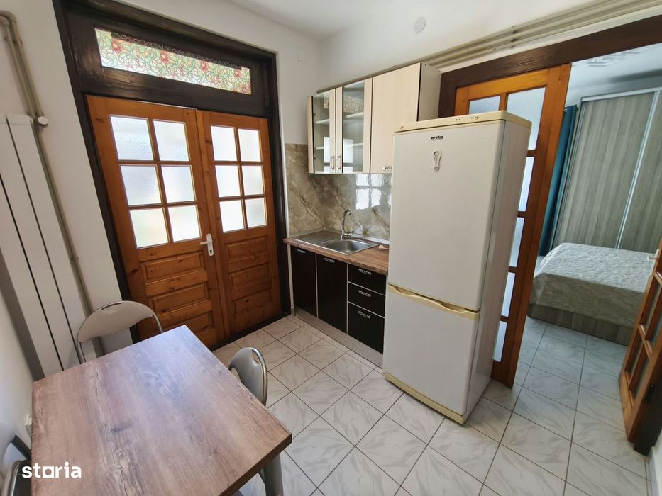 ROANDY - Garsoniera renovata ,la casa,zona Democratiei.
