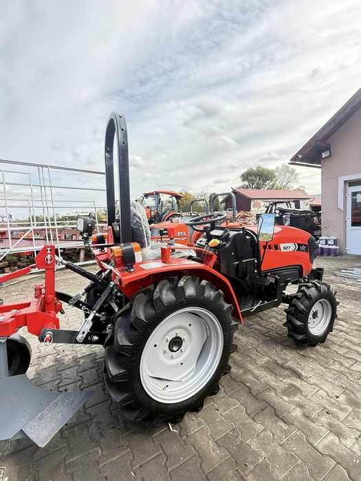 TRACTOR JAPONEZ VST 922 – 4x4 – 22 CP
