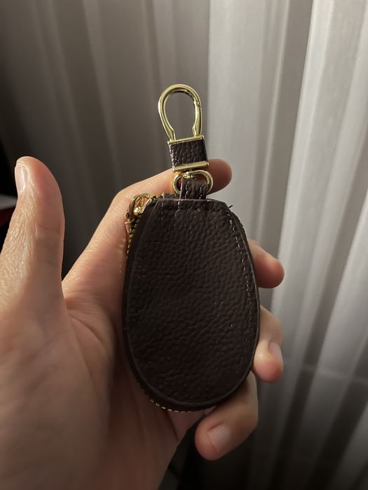 продам чехол для ключей от квартиры