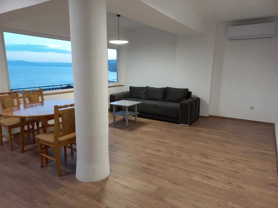 Дава се под наем Тристаен апартамент в Балчик - 137 кв.м за 800 € - Снимка #9