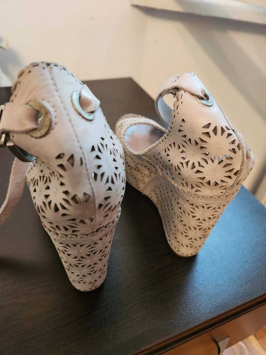 дамски обувки с платформа