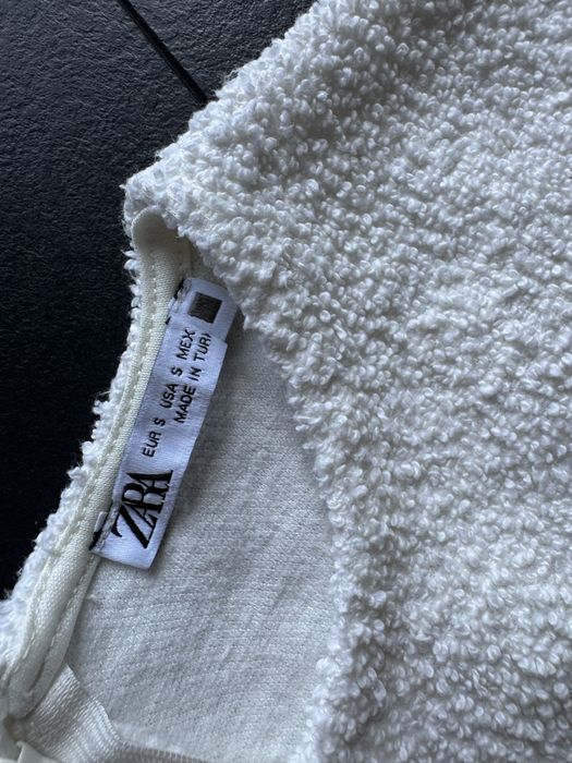 Бяла рокля Zara - размер С