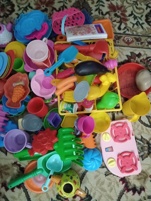 Игрушки для мальчиков и девочек