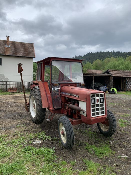 Tractor International 374 + cositoare gaspardo