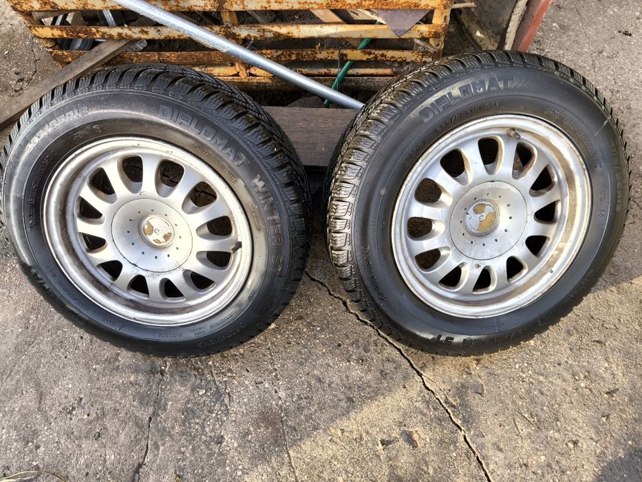 Зимни гуми Diplomat Winter ST 15 сола 205/65 като нови