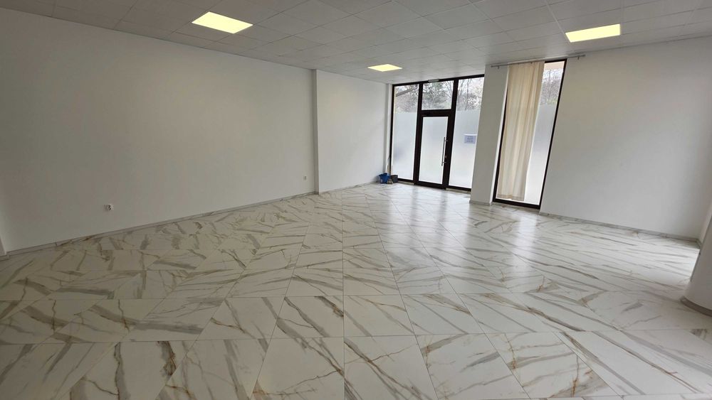 Дава се под наем Магазин в Търговище, Изток 1 - 80 кв.м за 598.23 € - Снимка #7