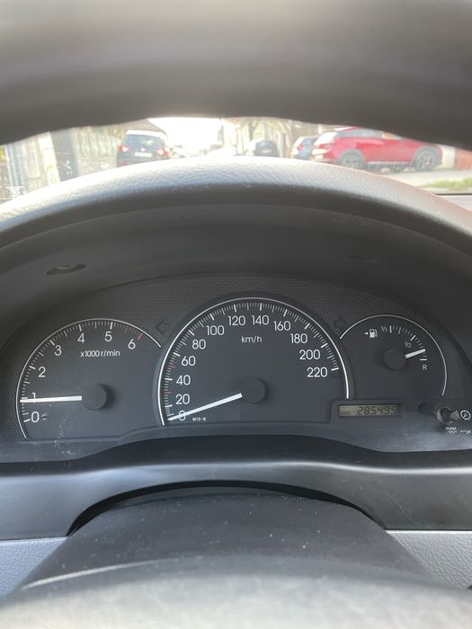 Toyota Avensis Verso