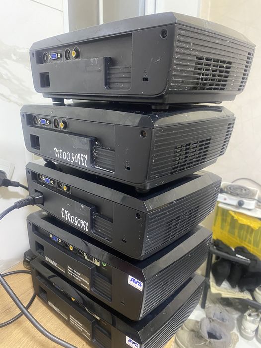 Продам проекторы Sanio, Panasonic, Optoma.