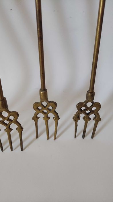 Лот от 5 бр.красиви винтидж вилици за камина - английски