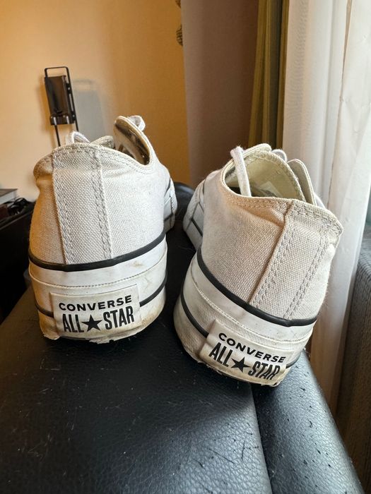 Teniși converse cu talpă groasă