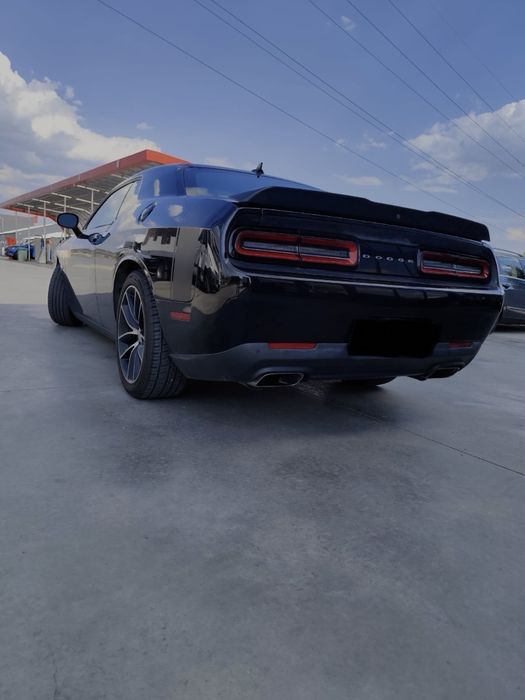 Dodge Challenger 6.4 510 cp 392 HEMI