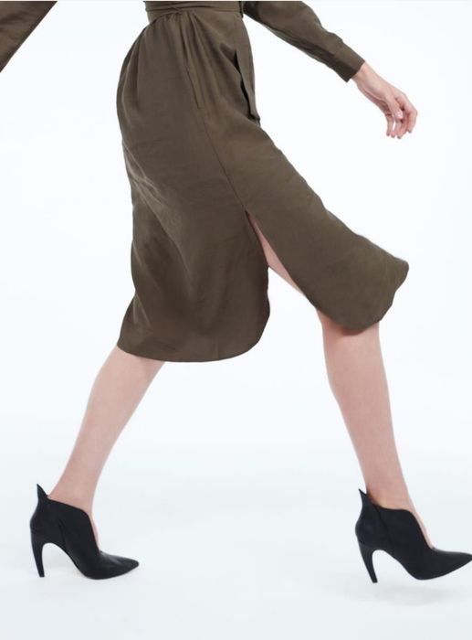 Платье-рубашка цвета хаки