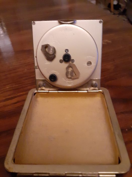 Будилник KIENZLE  Слава Витязъ