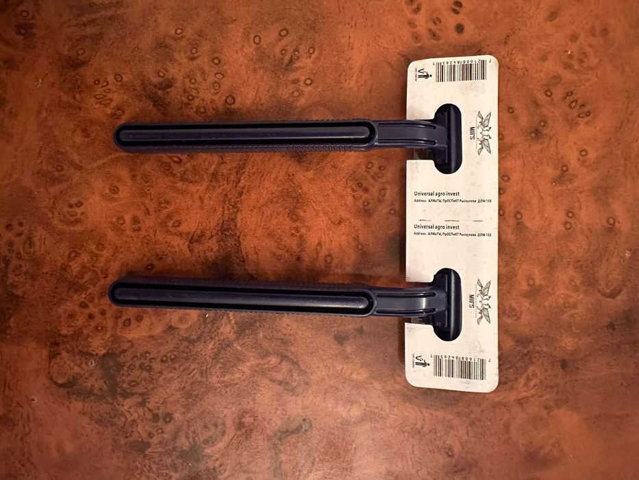 Одноразовые бритвы,бритвы 3  лезвие