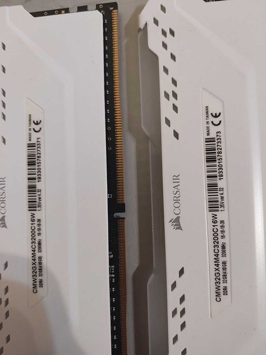 16GB DDR4 3200Mhz CL16 - RAM памет