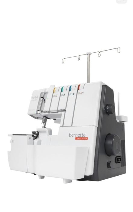 Оверлок Bernina Bernette Funlock B44 белый