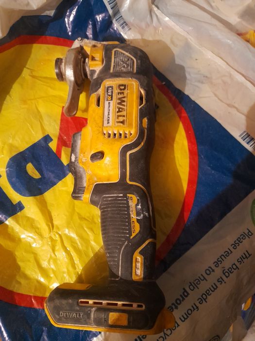 Devalt multifunctiona