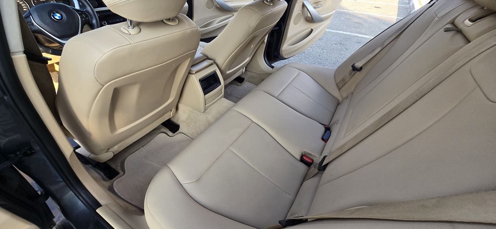 BMW Seria 3 F31 318D - Manual