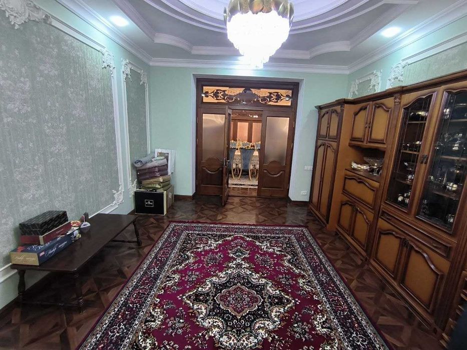 Продается 2х этажный дом на участке 12 соток Амир Темур махалля, BMUni