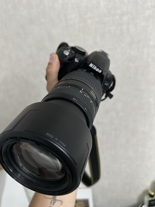Nikon D3100 + Obiectiv Tamron 70-300mm Macro