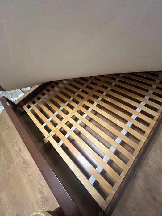 Кровать с комодом