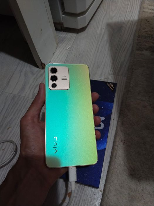 Vivo V23 5G или обмен Айфон