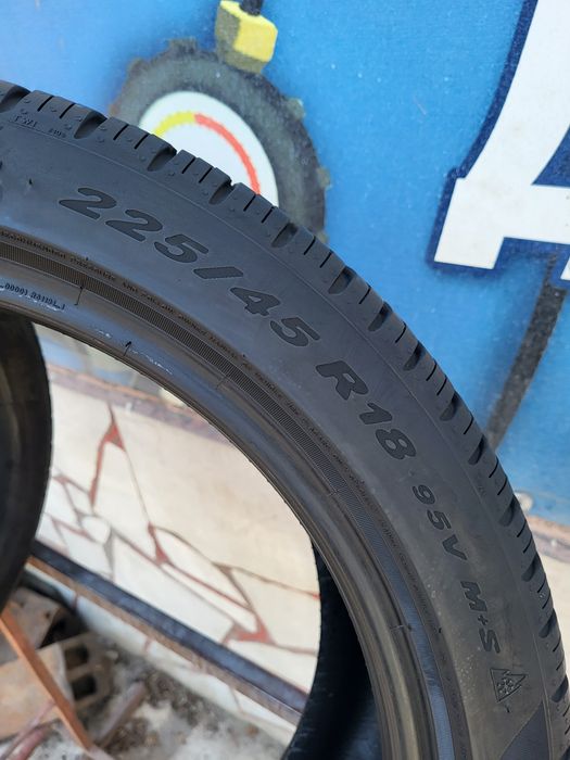 225 45 18 Pirelli 2бр всесезонни дот 4520