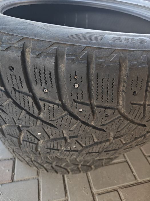 Шипованная 285/50R20