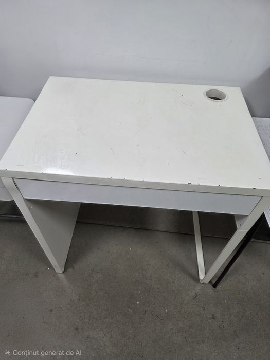 Birou Ikea Micke alb – 73 x 50 cm – stare bună
