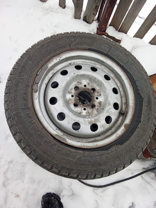 Резина летняя на дисках.