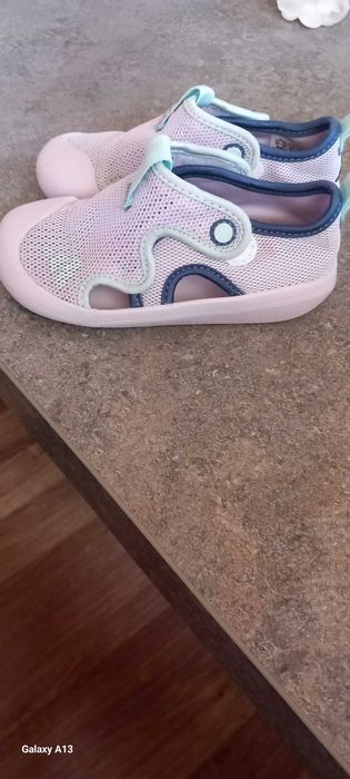 Адидас сандали за момиче 26 размер