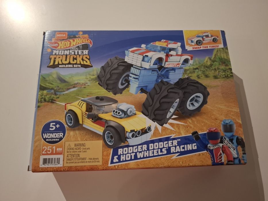 Vând set hot wheels