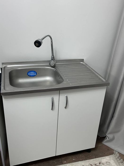 Мойка со шкафом б/у