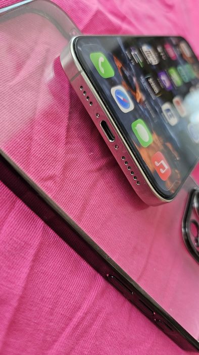 Като НОВ Iphone 16 pro MAX 512GB