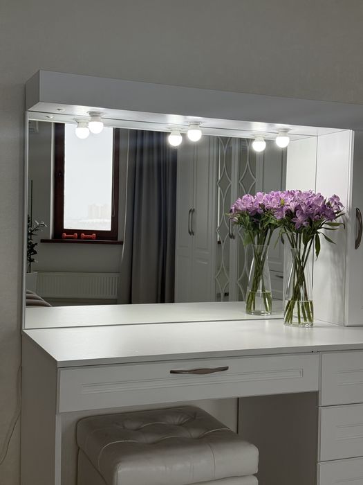 Туалетный столик