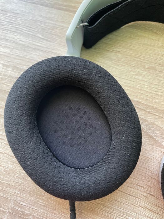 Слушалки SteelSeries Arctis 3