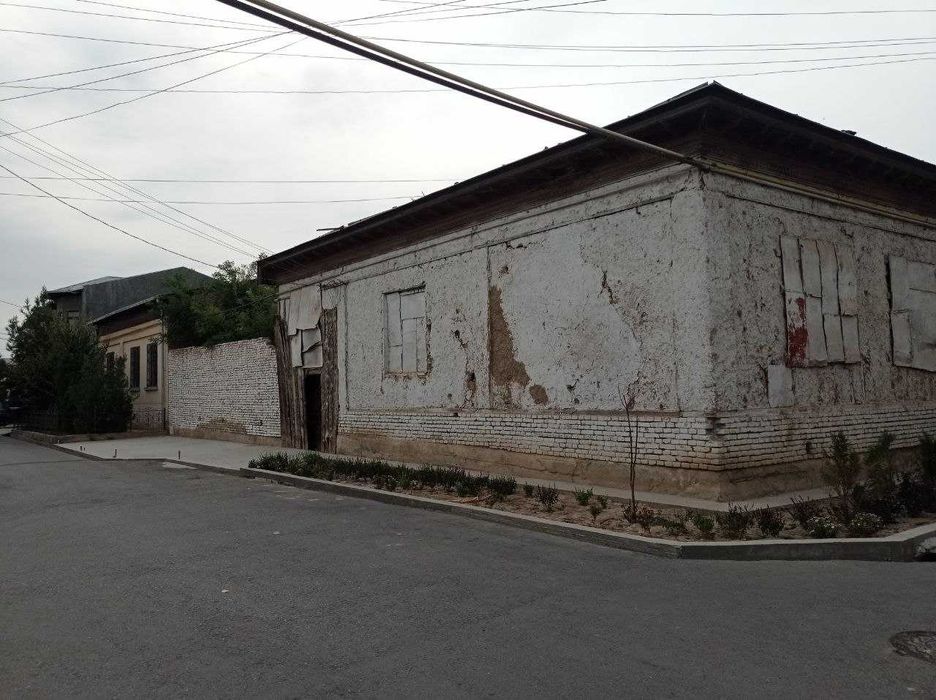 Yer Sotiladi. Uy sotiladi. Ер сотилади.