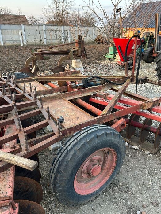 Vind tractor si utilaje