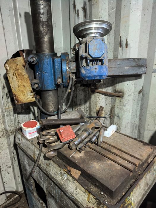 Продам сверлильно-радиальный станок