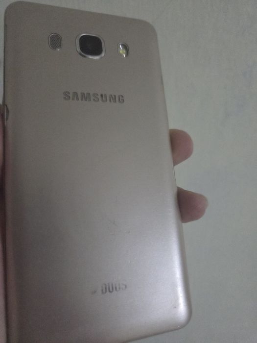Samsung Galaxy j5