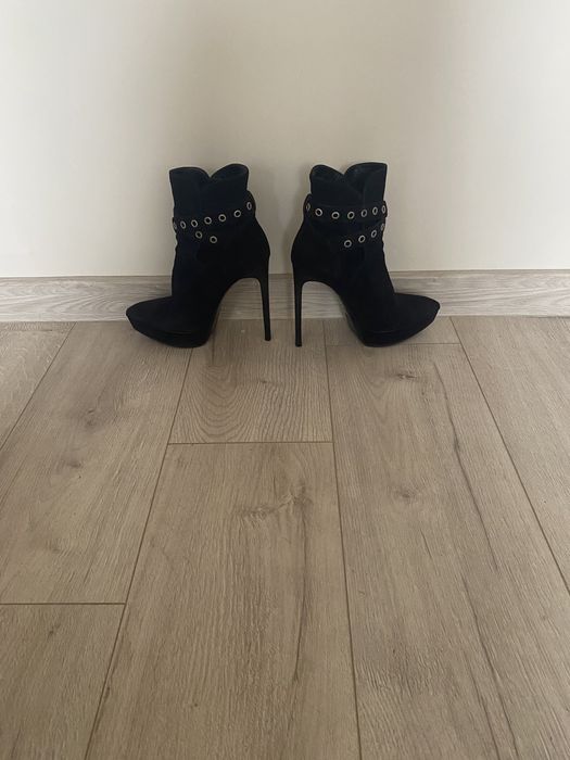 Saint Laurent боти