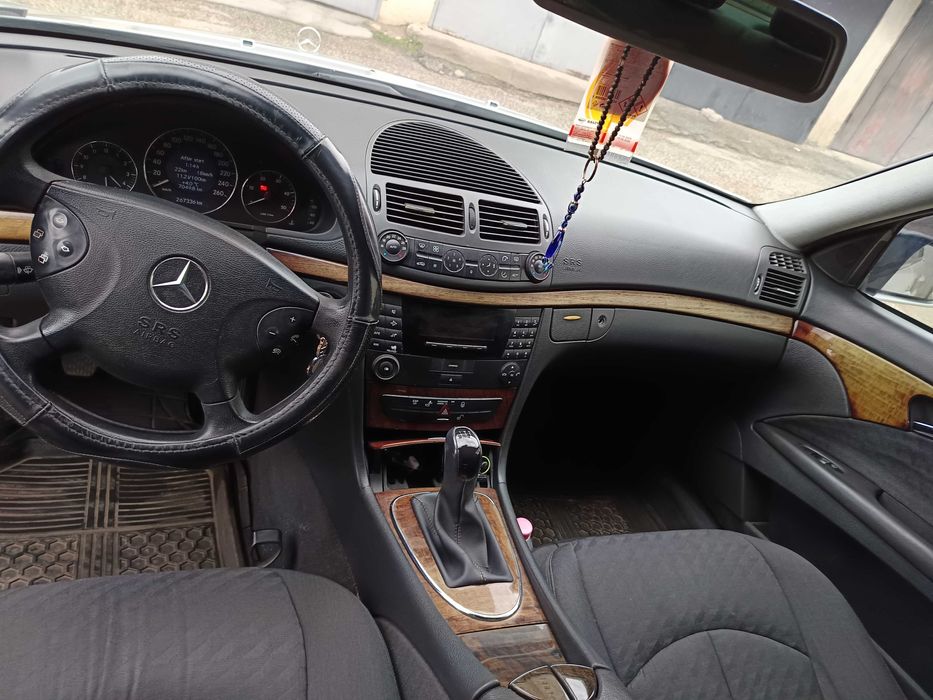 Mercedes E270cdi